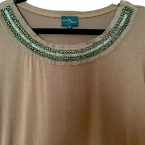 Crew neck short sleeve shirt. Market & Spruce, size medium.